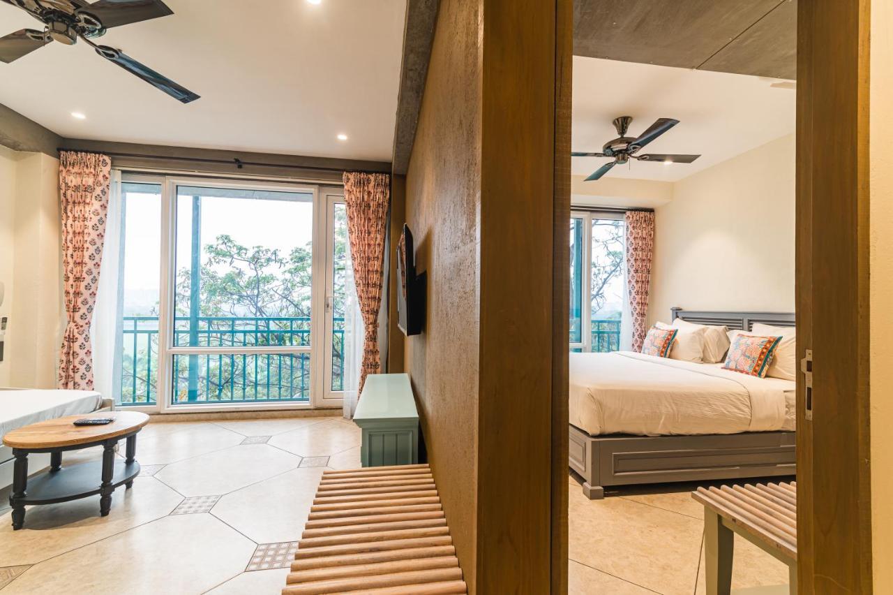 سورات Bougainvilla Apartment المظهر الخارجي الصورة