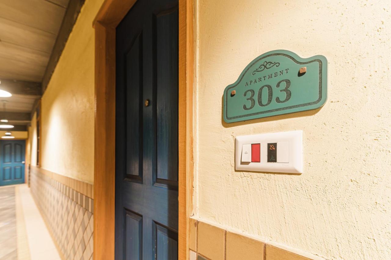 سورات Bougainvilla Apartment المظهر الخارجي الصورة