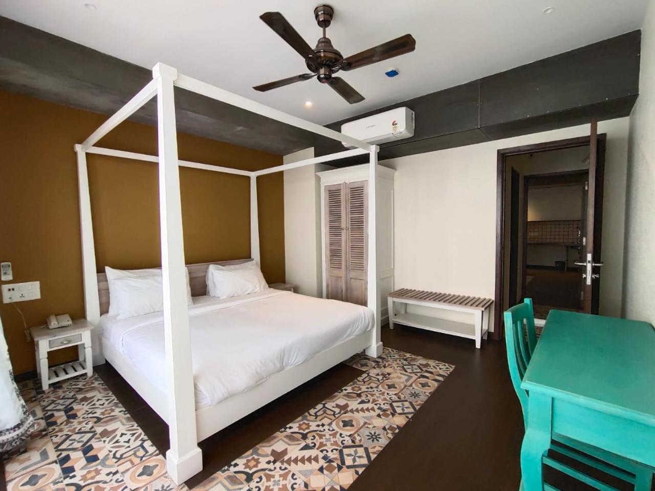 سورات Bougainvilla Apartment المظهر الخارجي الصورة