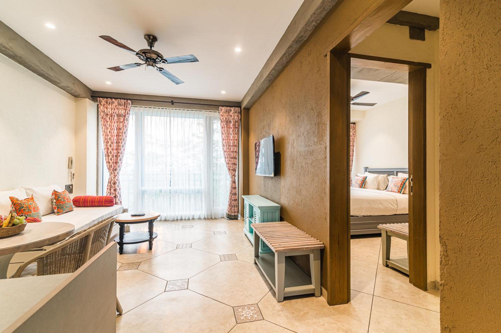 سورات Bougainvilla Apartment المظهر الخارجي الصورة